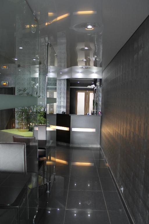 Hotel The Originals Du Grand Monarque Nantes Gare Exterior photo